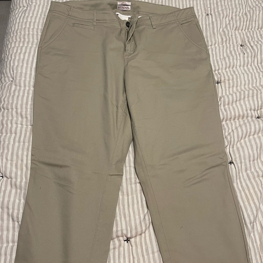 NWOT - never worn! Merona stretch chino